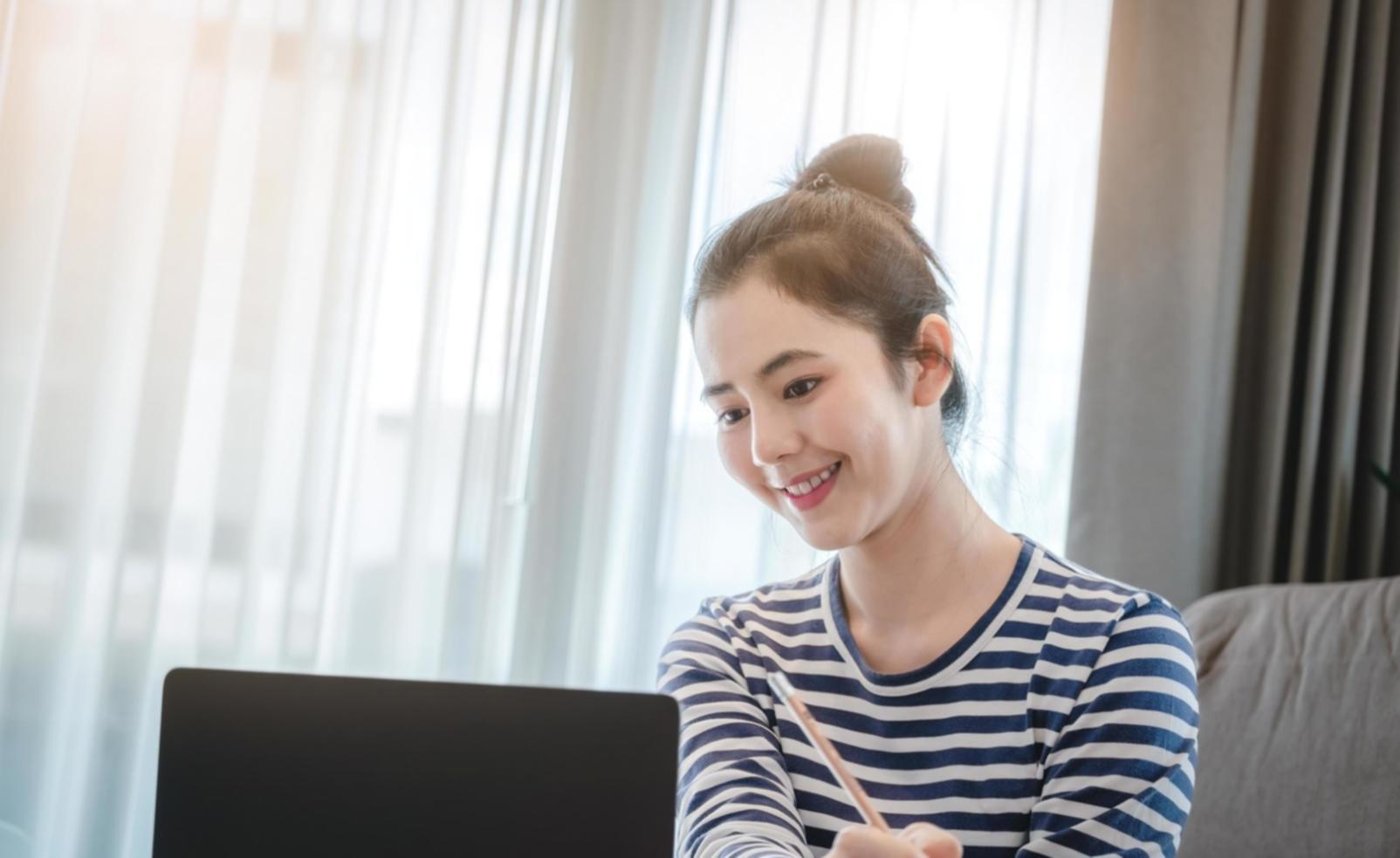 Espace de travail créatif pour la rédaction SEO